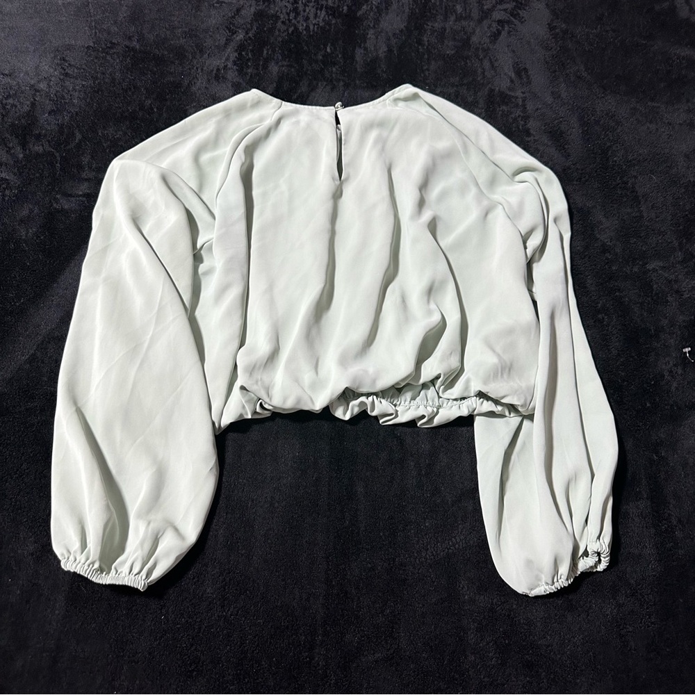 H&M Elegant White Blouse with Long Sleeves